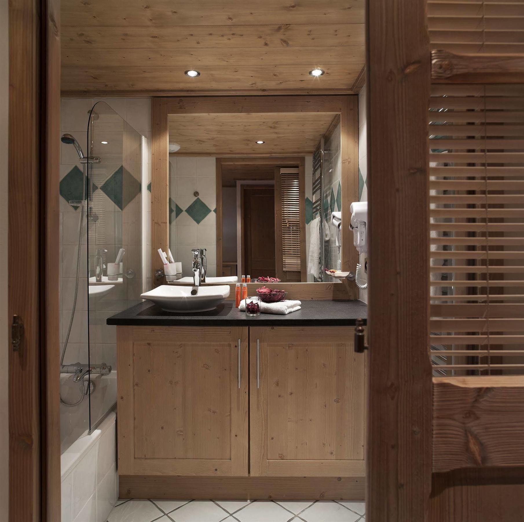 Cgh Residences & Spas Les Chalets De Jouvence Les Carroz d'Araches Exterior photo
